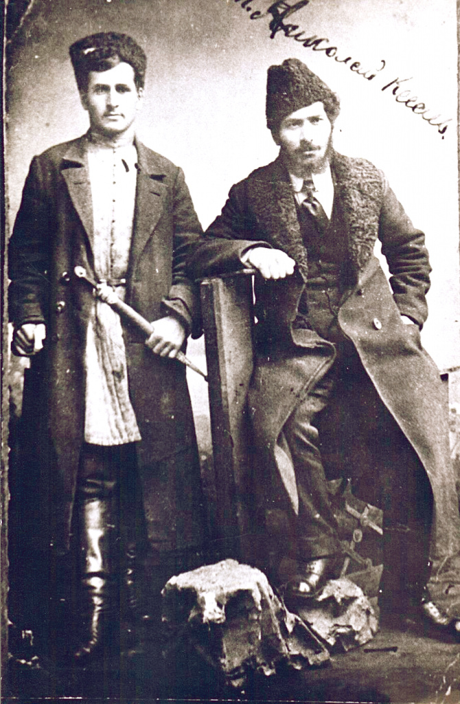 Колка в пальто и шапке.jpg