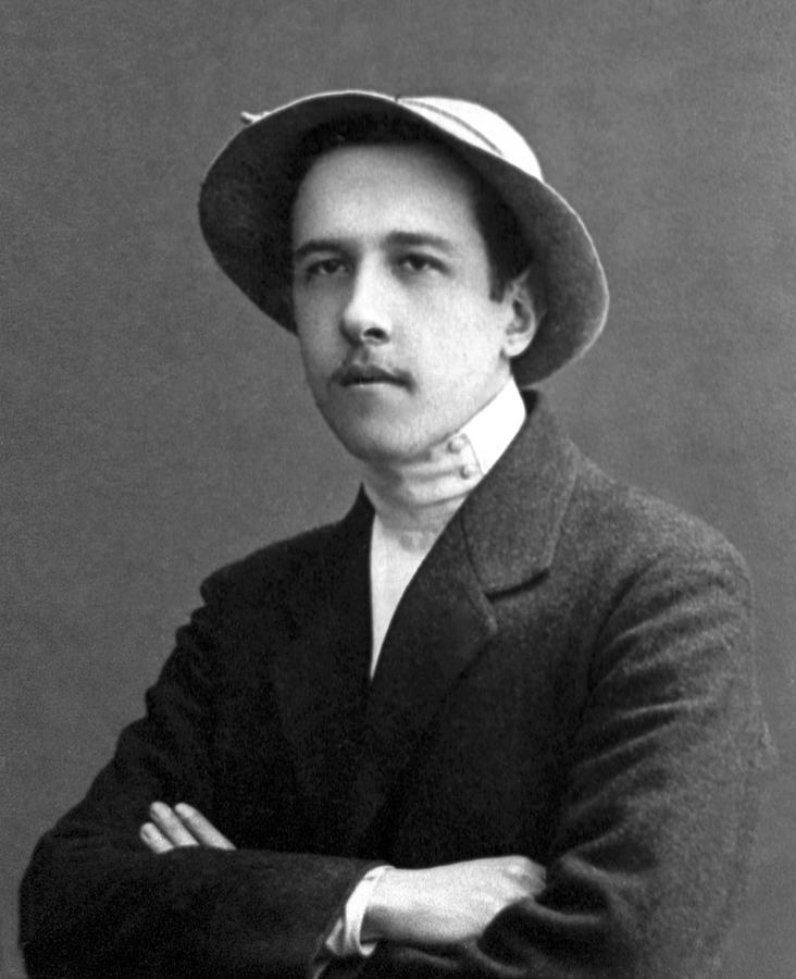 alexander-chayanov.jpg alexander-chayanov.jpg