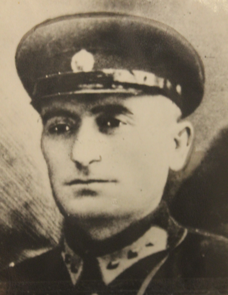 Д.Бетоев-член партии Кермен с 1917 года, во главе отрядов партии Кермен вел оборону с.Христиановского и Дигорского ущелья в период Гражданской войны.JPG
