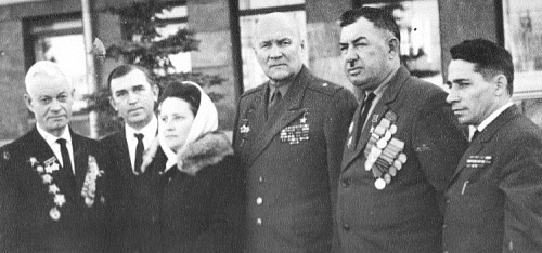 Æма  Берлинæн æ бæрæгастæу æ сæрмæ ниссагътонцæ Сурх Туруса!..